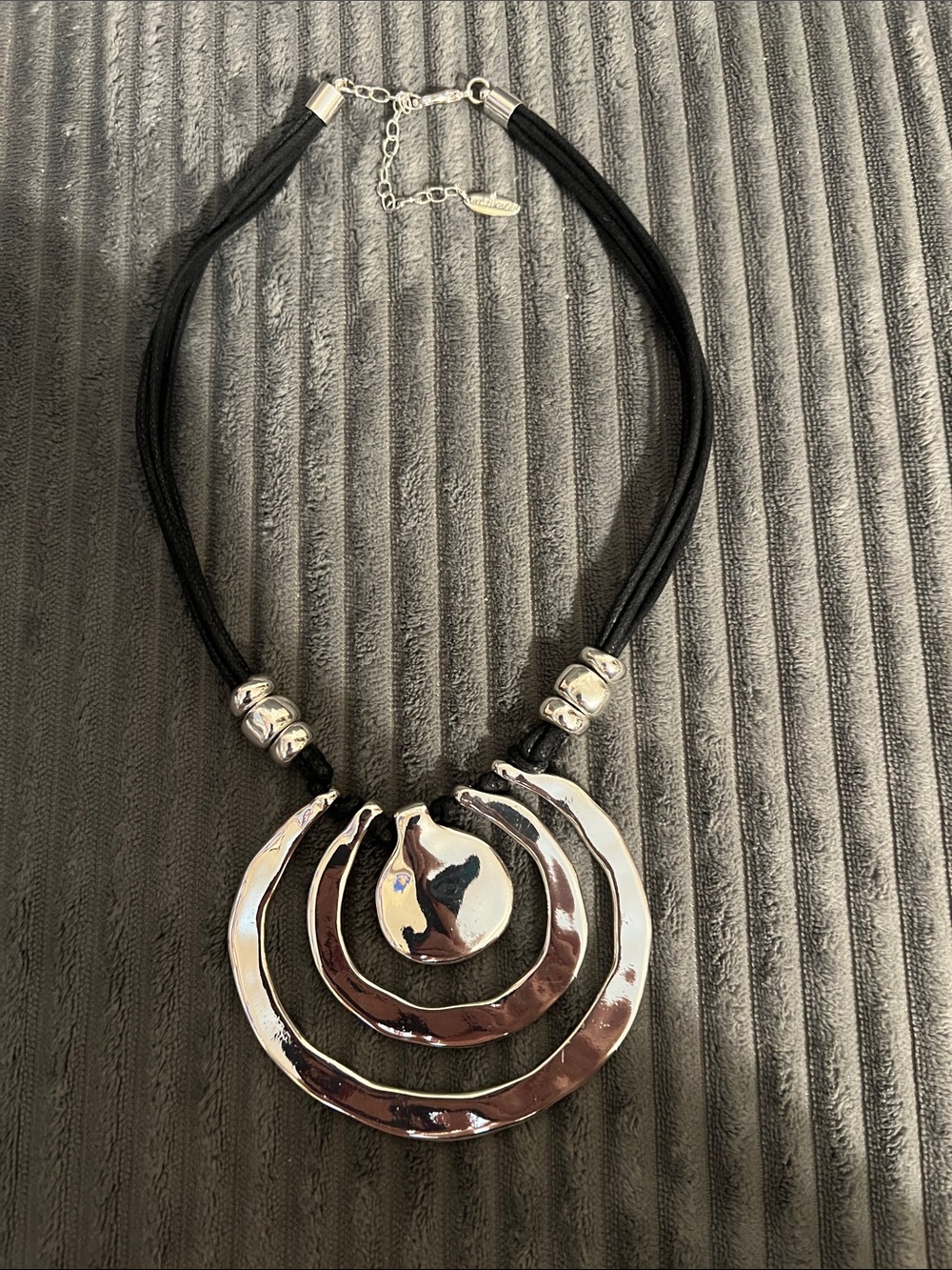 St Thomas Women’s Black and Silver Statement Necklace